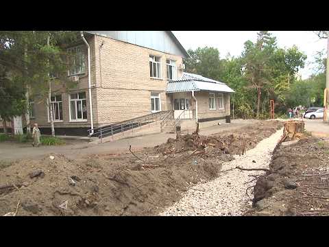 Вандалы повредили ограждения в больнице № 2 Бийска ("Будни", 09.09.26г., Бийское телевидение)