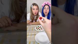 Download lagu They just didn’t want to share gummy eyeballs 👁️ #shorts Best video by Hmelkofm mp3