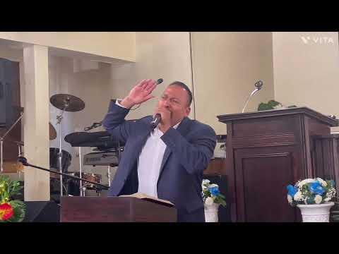 Lo vil y de lo menospreciado escogió Dios para avergonzar a los sabios.