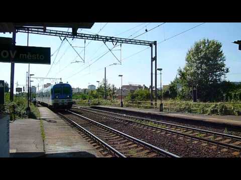 R 1192 přijíždí do stanice Chomutov město