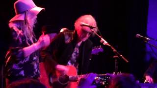 Ian Hunter, &quot;Roll Away the Stone&quot;