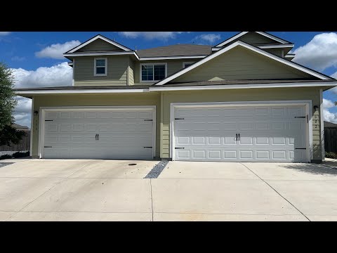2-Story Luxury duplex in Seguin property video