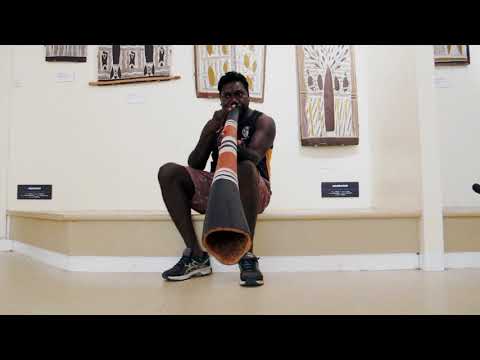 Larry Gurruwiwi Yidaki