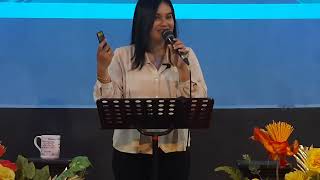 Download lagu Nona Pendeta Cantik ini khotbahnya bagus, mp3