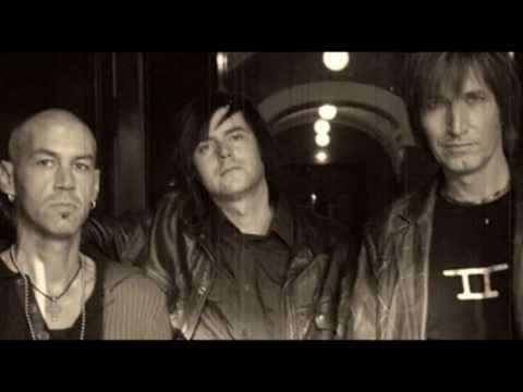 Tube Tech - Riders On The Storm (Eric Sneo Remix)