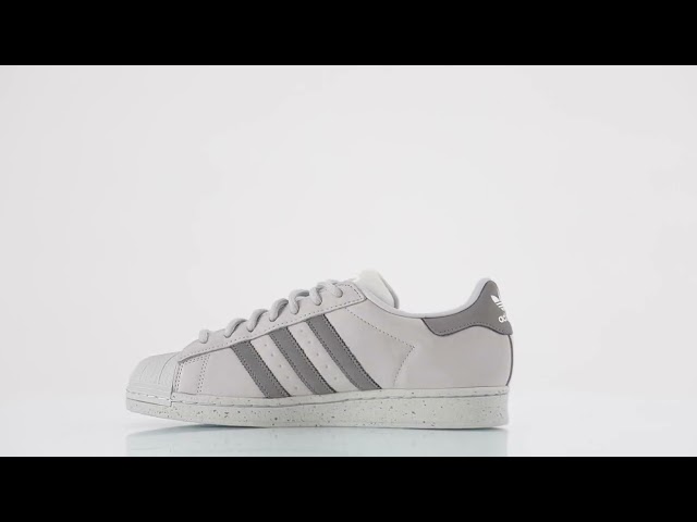 Vidéo : SUPERSTAR NUBUCK