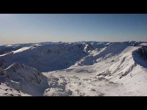 Winter in Retezat, to Peleaga Peak