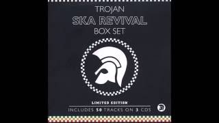 Desmond Dekker And The Specials - King Of Ska