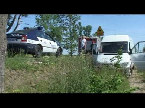 Wypadek - tir zepchnął busa
