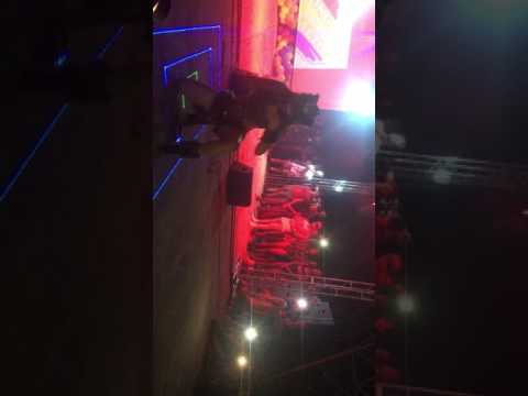 Bate cabelo -Isabella Monnari