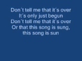 Don't tell me that its over - Amy Macdonald (lyrics ...