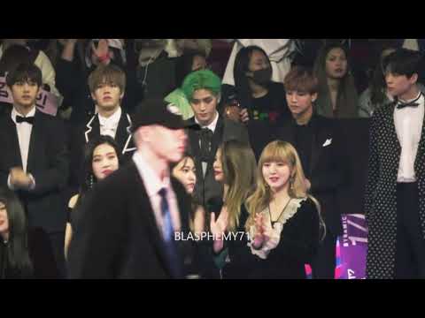[ 태용 예리 ] NCT Taeyong glanced at RV Yeri MAMA17
