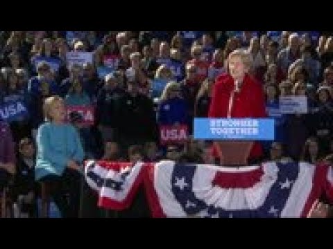 Clinton, Warren Join Forces to Denounce Trump