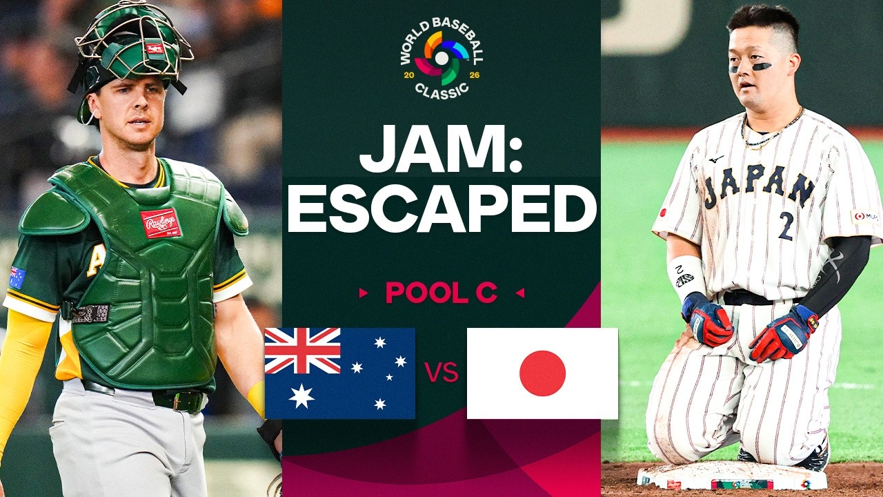 GAME CHANGER? 👀 HUGE pickoff from Robbie Perkins to get Team Australia out of a big jam!