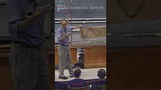 Physics teacher shows SHM #shorts #wave