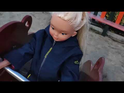 Muñeca  Rosaura Jesmar... Se llama Maricarmen y nos fuimos al parque con ella a pasar la tarde