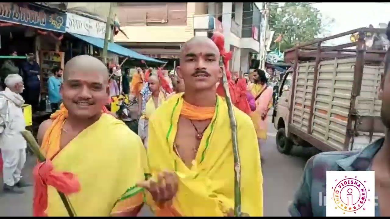 VIDISHA NEWS -  विदिशा में हुआ 60 बटुकों का हुआ यज्ञोपवीत संस्कार । धर्ममय हुआ वातावरण