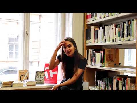 BIBLIOTECARIA POR UN DÍA  Irene Solá