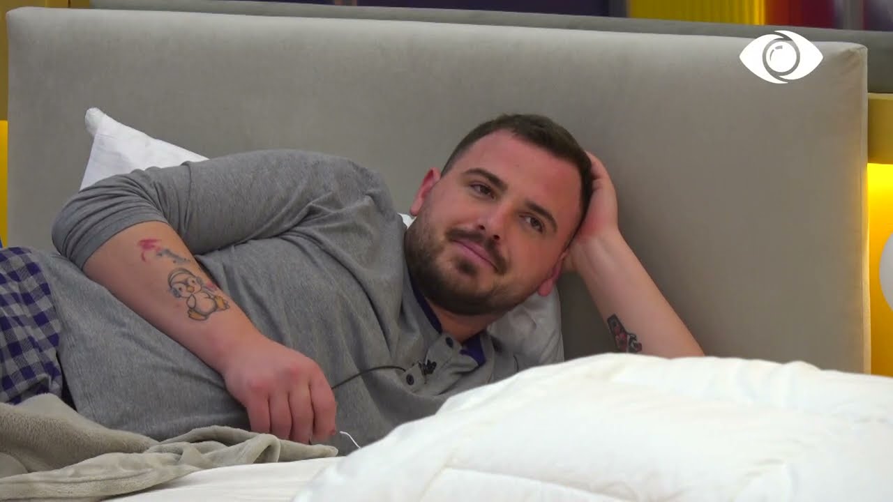 E nise me sëpatë me mua, Olta sqarohet me Ronaldon: Jemi keqkuptuar