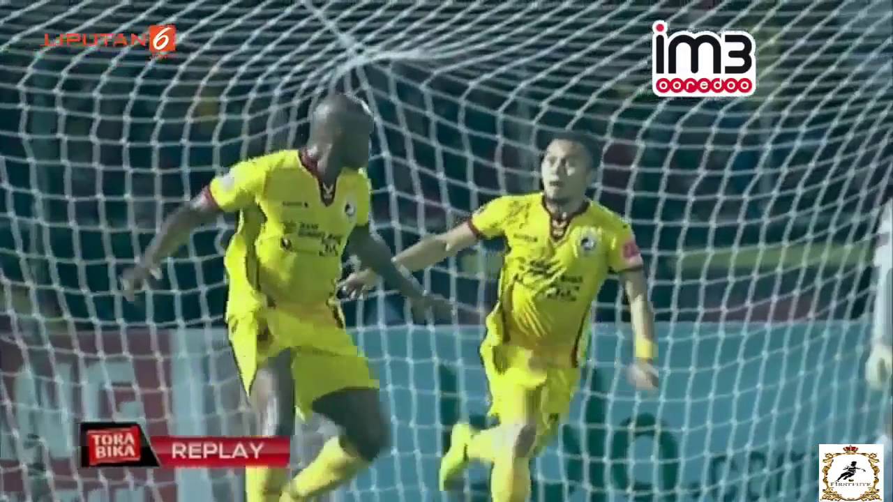 Mauricio Leal Defender