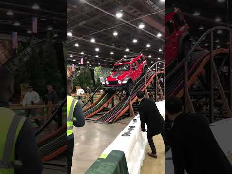 Girls drive Rubicons, too! #autoshow #girlsjustwannahavefun #jeeplife #jeeping #detroit #goals #jeep