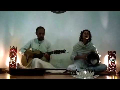 Flor das Águas Bhakti Som |  Shiva Shambo