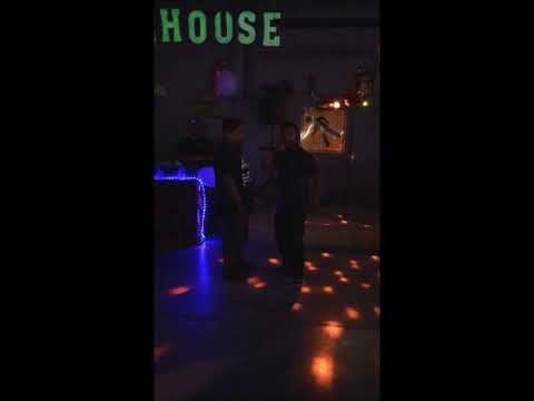 Enzo the Last vs Bizzo Bond