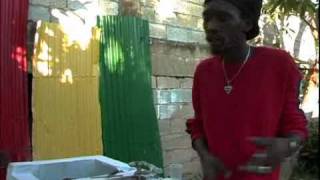 Easy Snappin performed by Squiddly (RiseUp Movie)