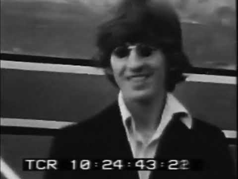 The Beatles: Antology [director's cut] - While My Guitar Gently Weeps (sequence)