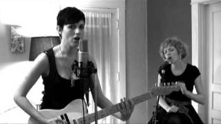 Butterfly Boucher - Gun For A Tongue (Live)