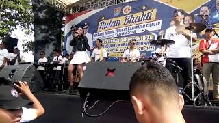 Download lagu Wegah Kelangan - Dangdut Koplo Om Divangga bersama Artis Novi Sasmiya mp3