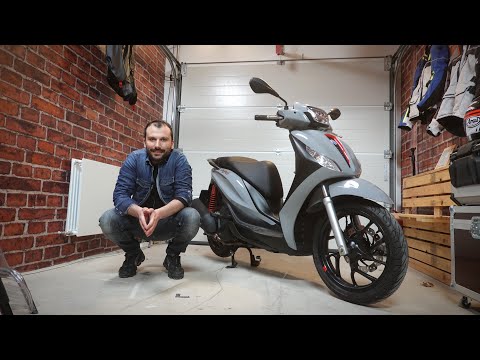 2020 Piaggio Medley 125 First Look | Long-Term Report #1