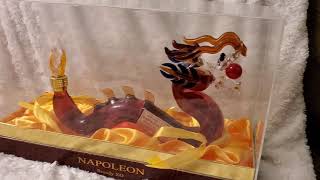 How to open Napoleon Brandy XO Glass Dragon Box and Bottle