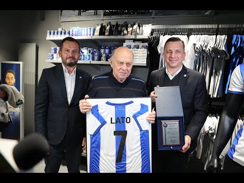 TV Stal: Prezentacja repliki koszulki z sezonu 1972/1973.