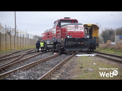 Motrice deraglia sulla linea ferroviaria di via Baiona