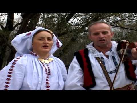 ANĐA I MATO SOKOLOVIĆ   Rasla mi trava djetelina   by Zvonko PLEHAN