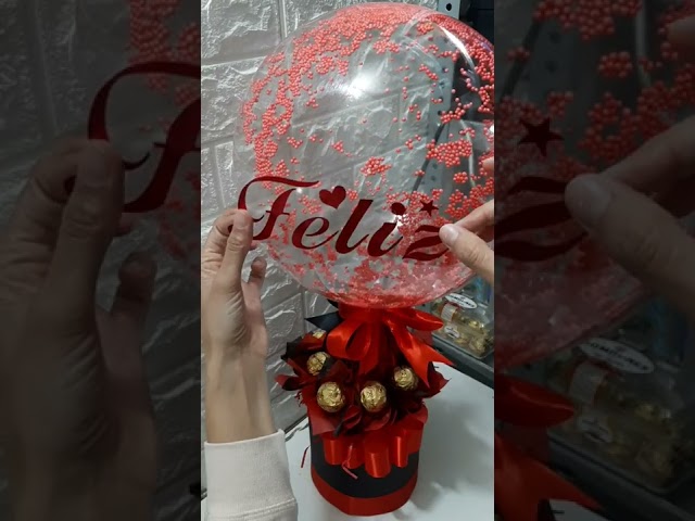 Vídeo relacionado con LolaPix Hucha Infantil Personalizada. con Nombre y Foto. Regalos Personalizados. Huchas Originales. Cerámica Tapón Inferior. Monedas. 9x8cm. Hulk