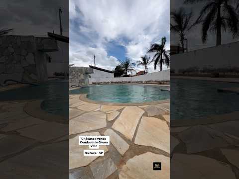 Chacara a venda em condomínio fechado no interior de São Paulo / Bem localizada / R$ 720.000,00