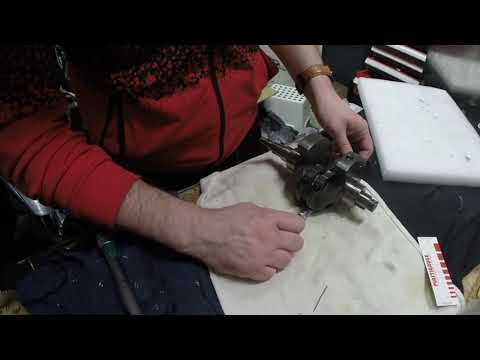 Aprilia SXV - checking crank - rod clearances with plastiguage