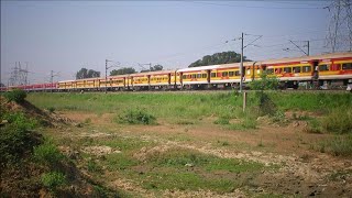 preview picture of video 'Jaynagar Jansadharan Beautifully Crosses Iradatganj with Offlink | Indian Railways'