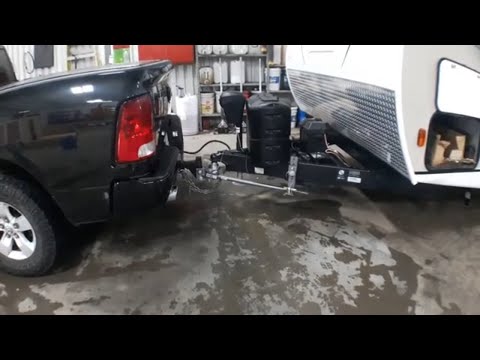 Unbelievable Easy Trick to Disconnect a Weight Distribution System - By Primo RV Centre