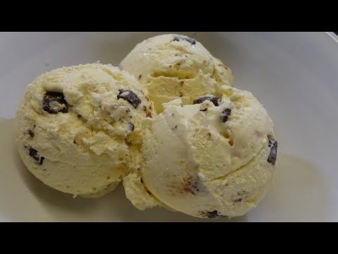 Mint & Chocolate No Churn Ice Cream