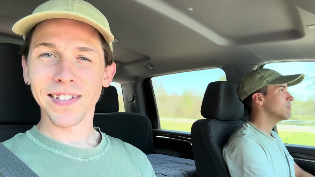 Vlog 4: We Stopped in Alabama for the Night & Swam In a River