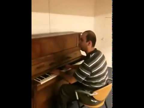Playing piano and singing by a blind man (Mahyar Fazeli)خواب ستاره