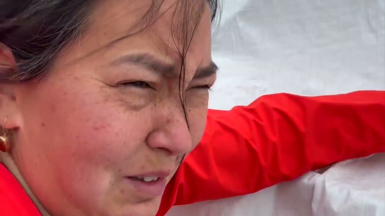 HER ŞEYİMİZ UÇTU… BURSA’DA KIYAMET GİBİ LODOS! 🌪️🔥