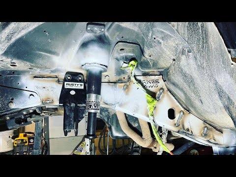 Teraflex bump stops and Barnes 4WD front frame stiffeners installed on a Jeep Cherokee XJ