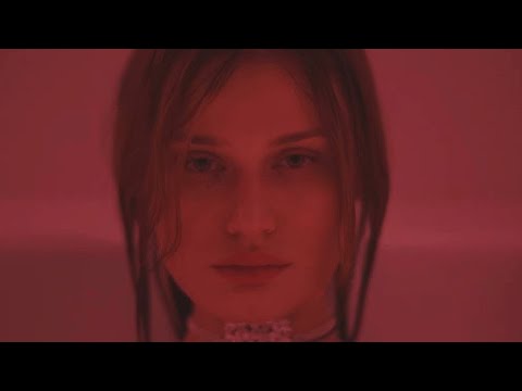 Tomasz Makowiecki, Julia Wieniawa - Na paluszkach