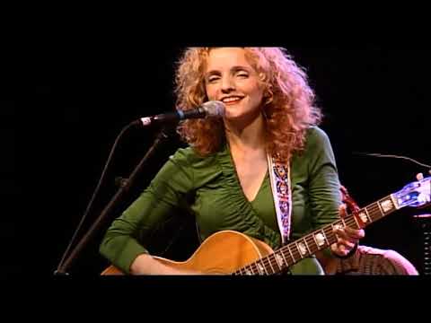 Patty Griffin - Mary (Live) (with Natalie Maines)
