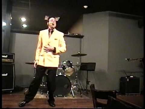 Michael P. Vigilante III - Mighty to Save (at Ninety-Six West Coffee House).mpg