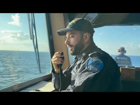 L’equipaggio di #NaveRizzo conduce una esercitazione di tiro antiaereo